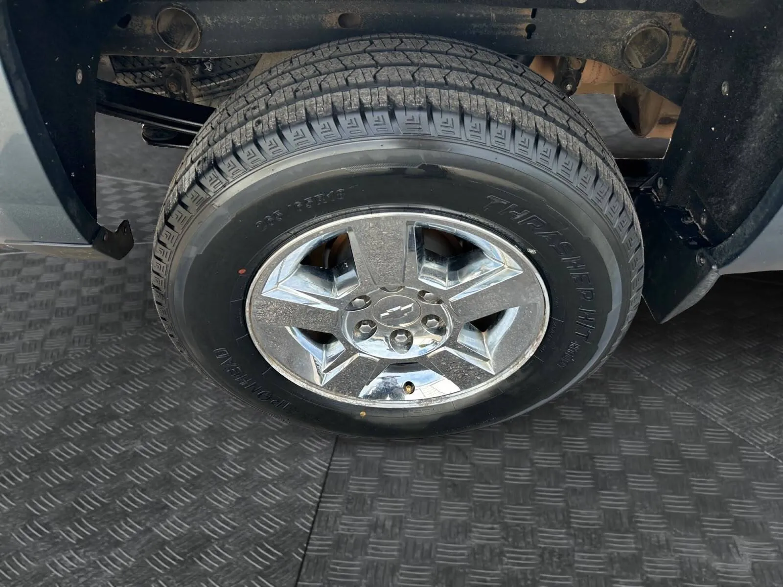 Chevrolet Silverado photo 14