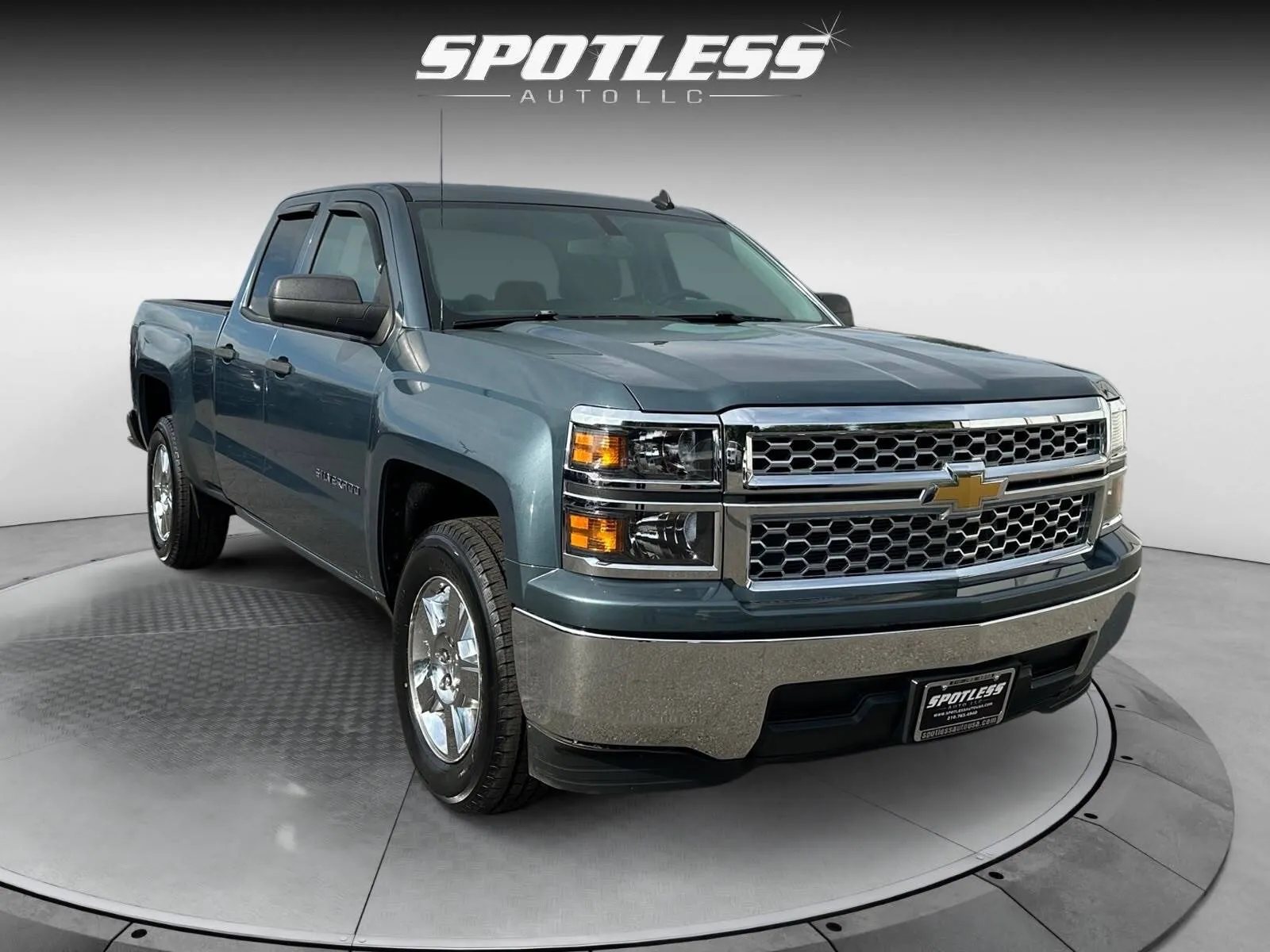 Chevrolet Silverado photo 11