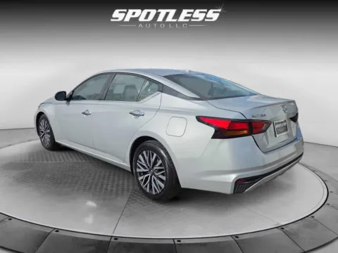 More photos of 2023 Nissan Altima 2.5 SV at Spotless Auto Loop 1604, TX