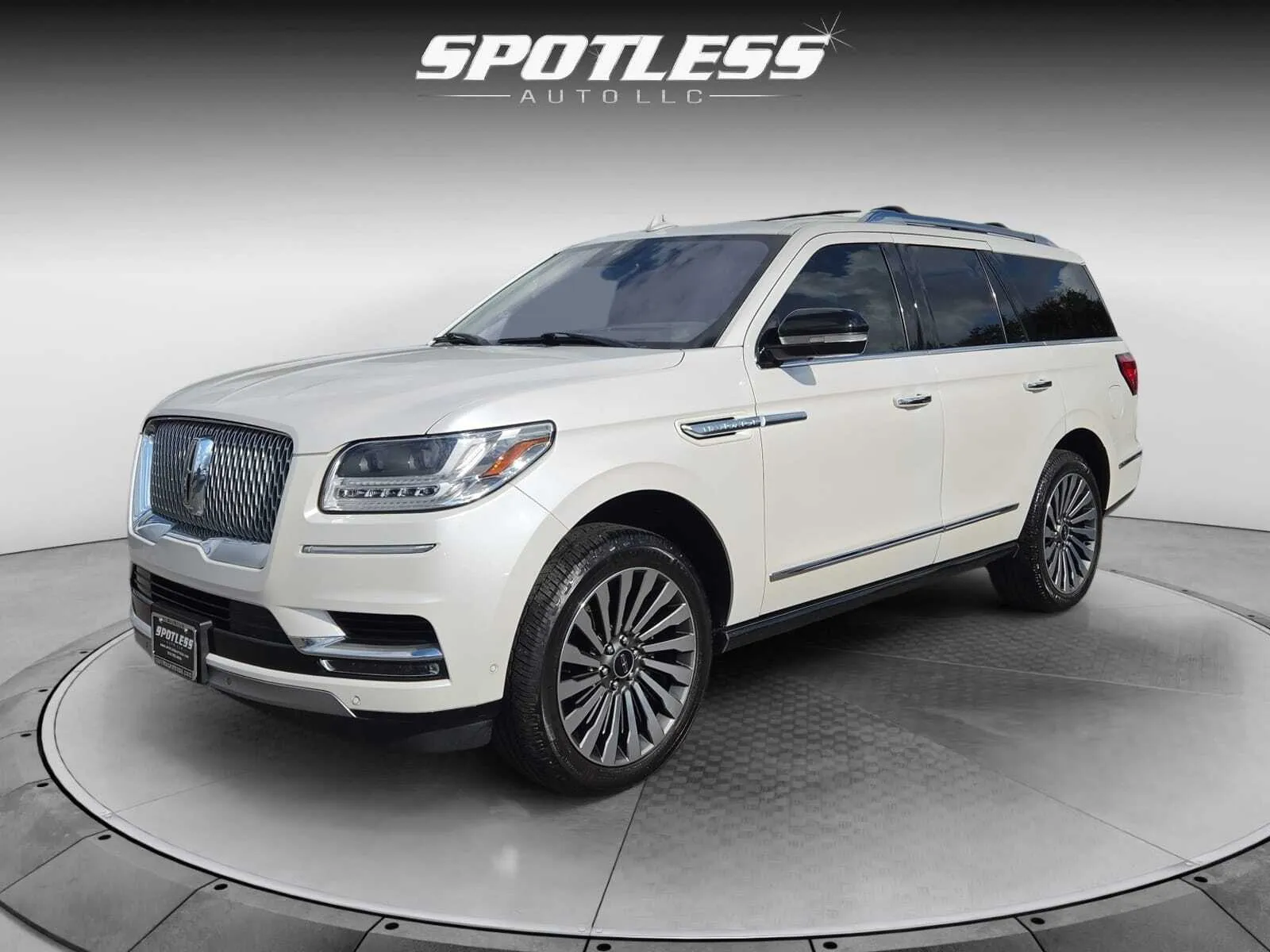 White 2019 Lincoln Navigator Reserve for sale in San Antonio, TX