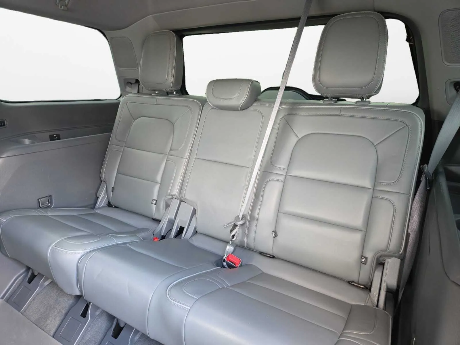 Lincoln Navigator photo 24