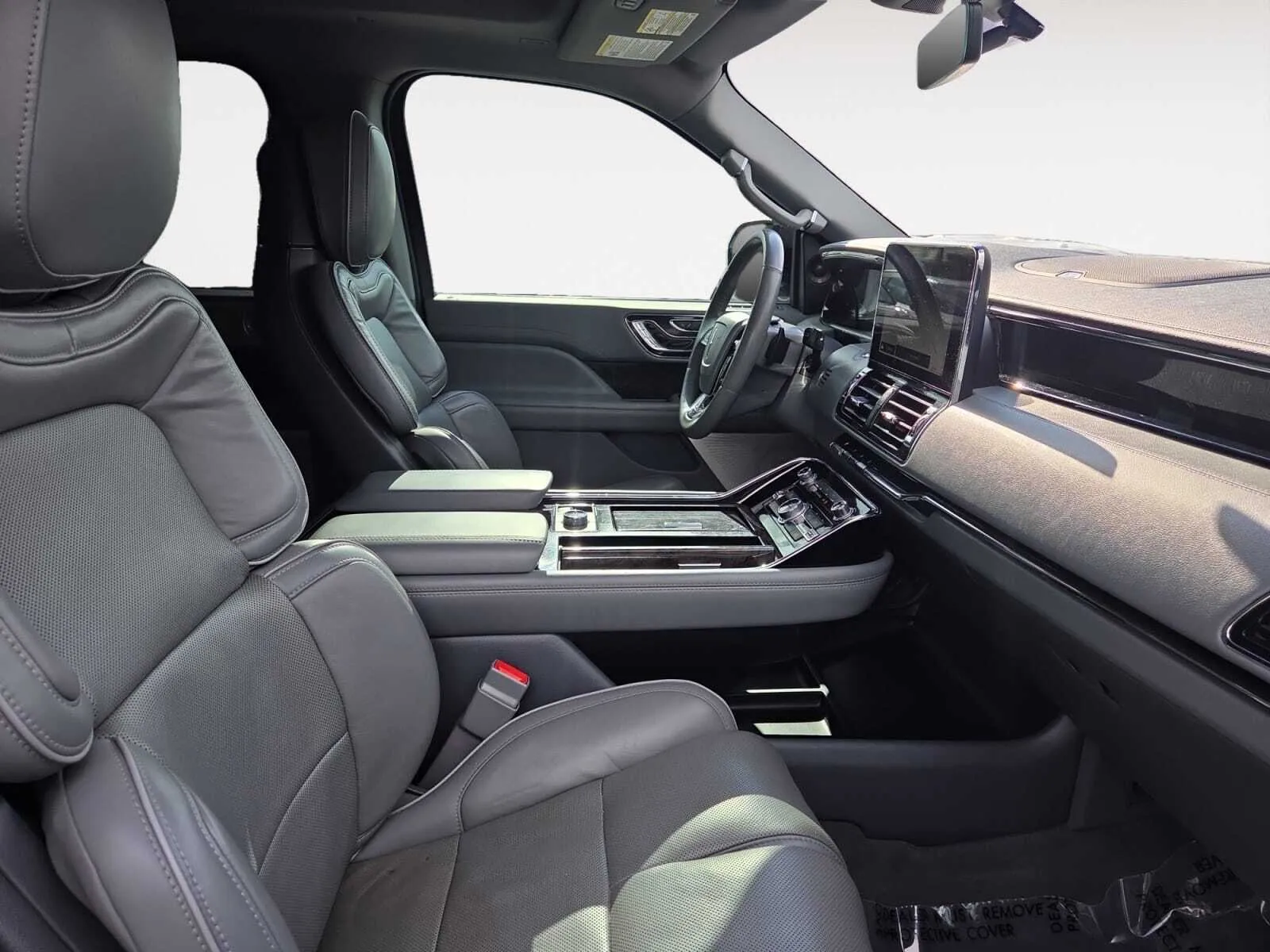 Lincoln Navigator photo 22