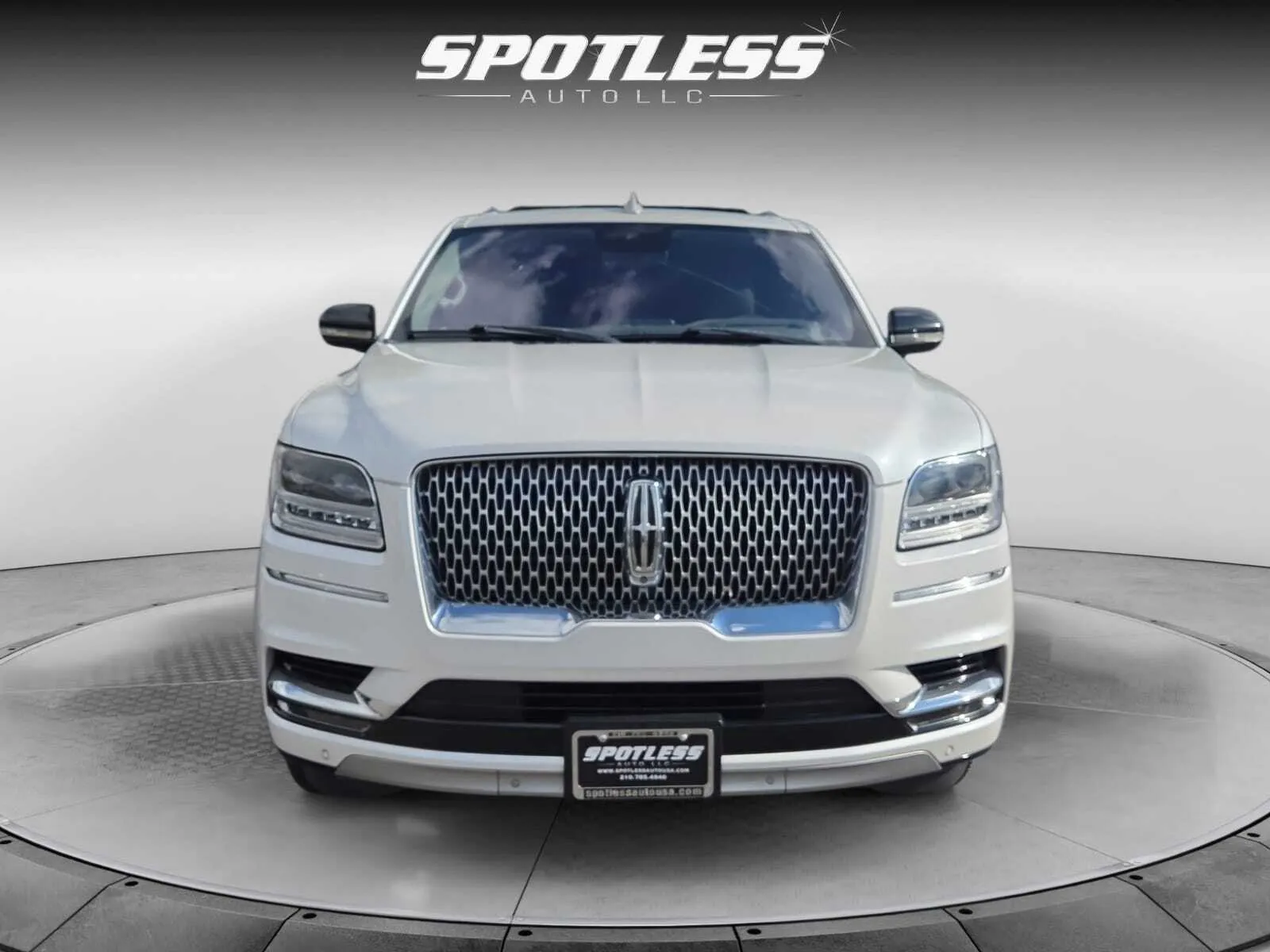 Lincoln Navigator photo 10