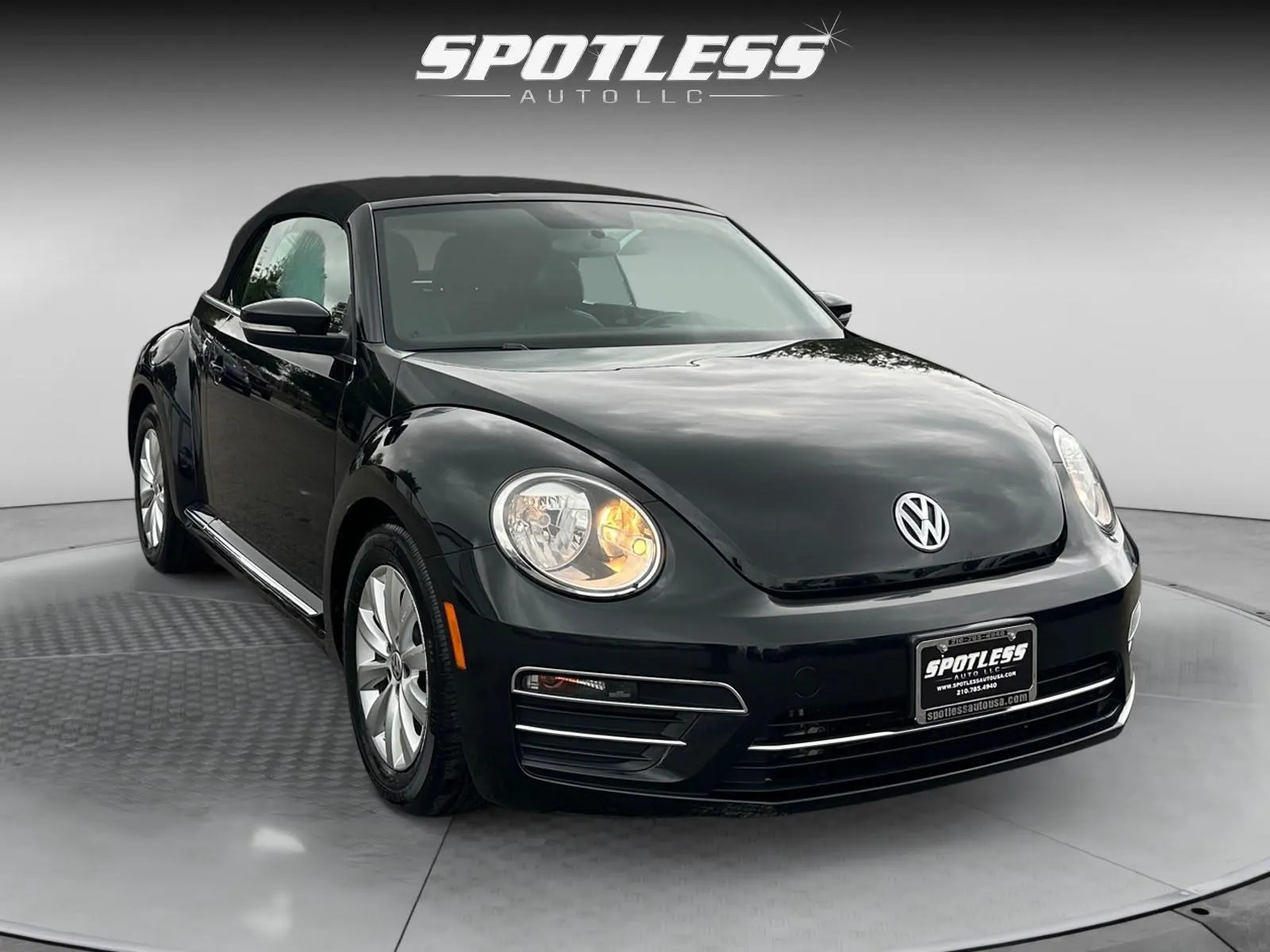 Volkswagen Beetle photo 13