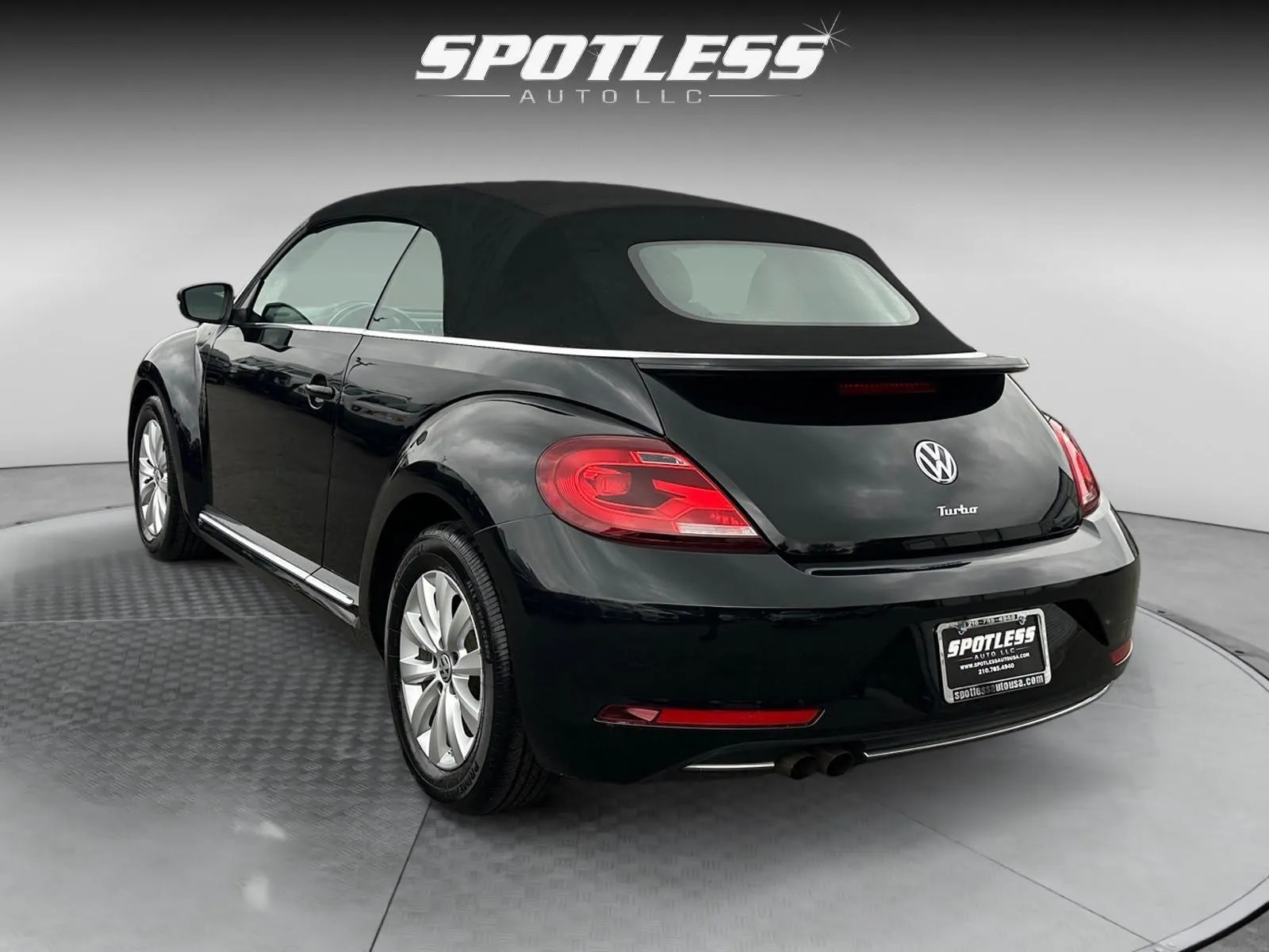 Volkswagen Beetle photo 6