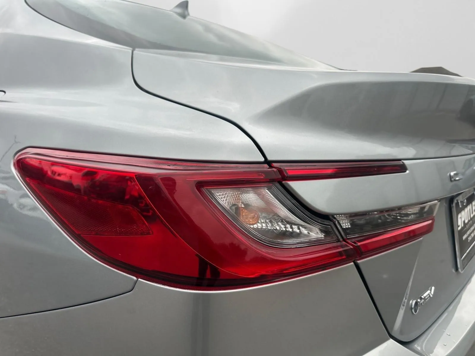 Toyota Camry photo 13