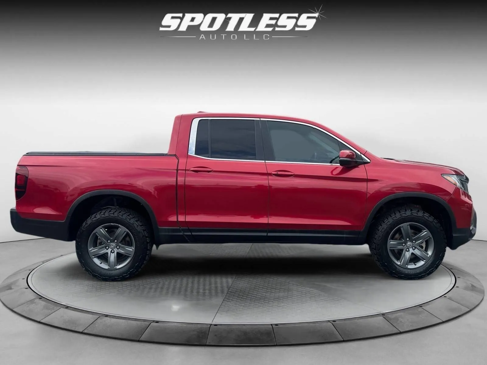 Honda Ridgeline photo 8