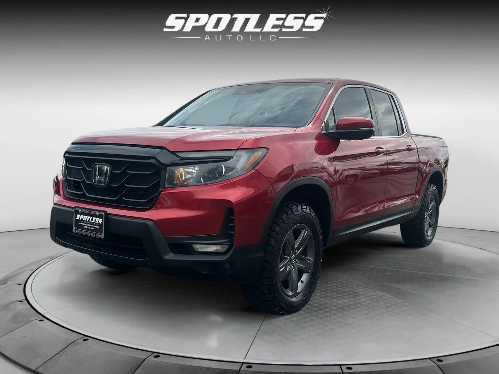 Honda Ridgeline photo 3