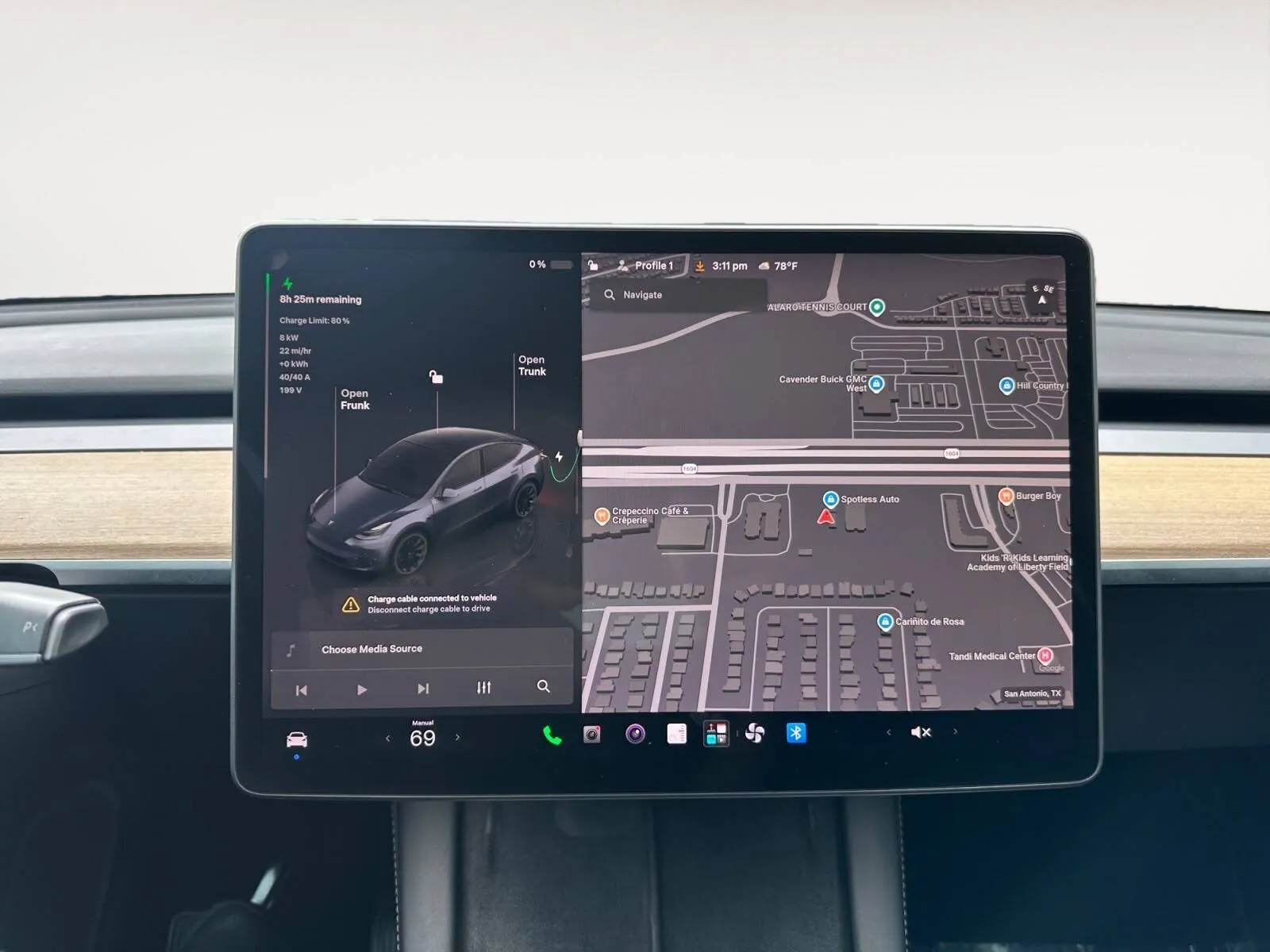 Tesla Model Y photo 25