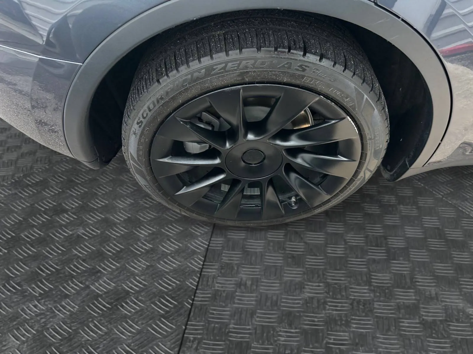 Tesla Model Y photo 15
