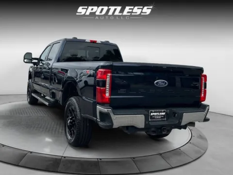More photos of 2023 Ford F-250 Super Duty Lariat at Spotless Auto Loop 1604, TX