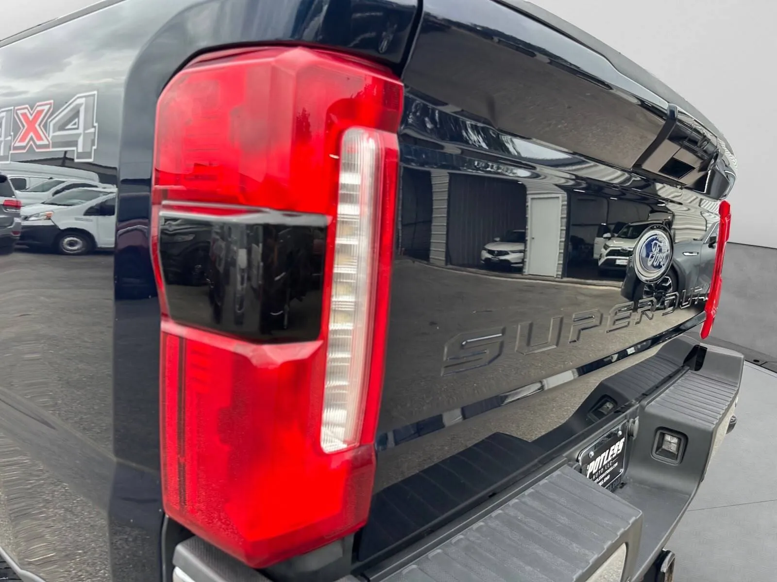 Ford F-250 photo 13