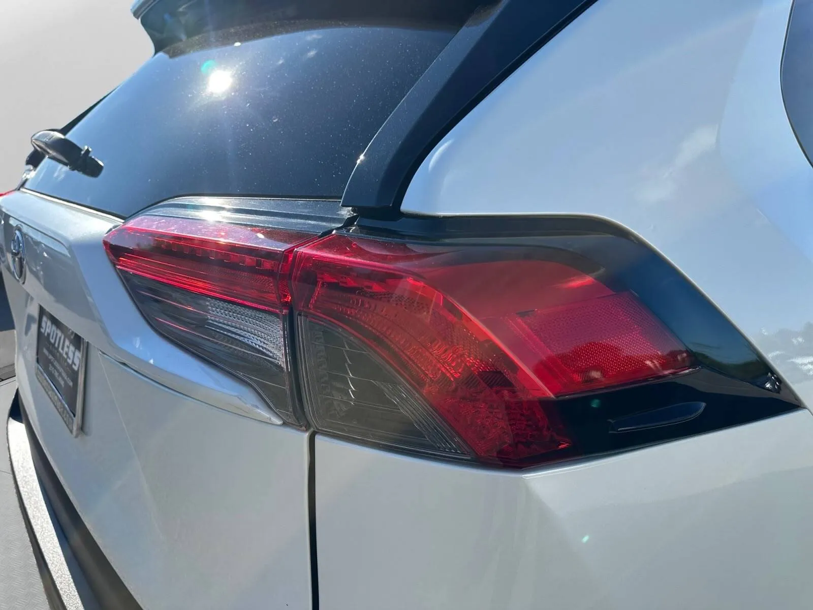 Toyota RAV4 photo 12