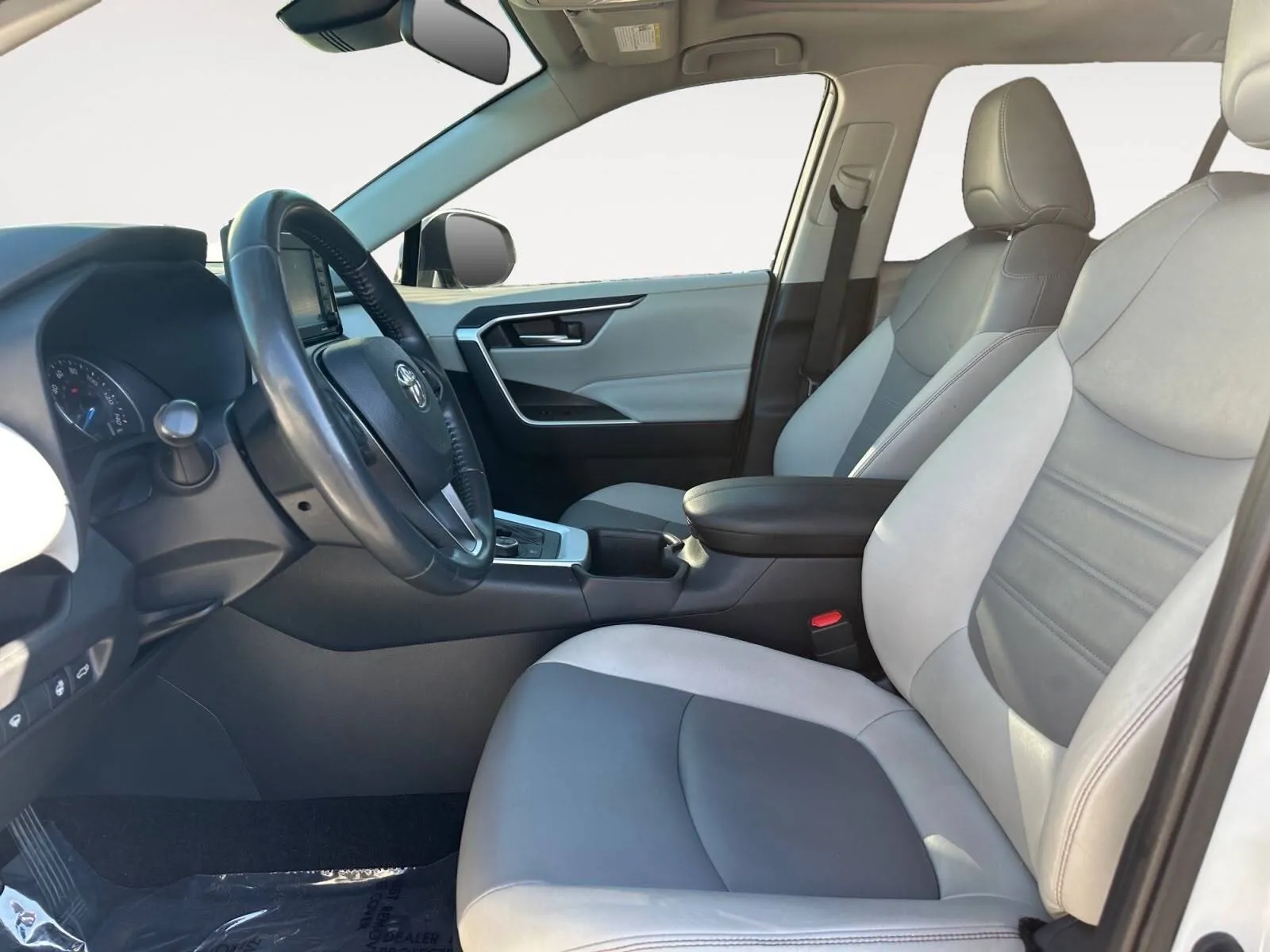 Toyota RAV4 photo 19