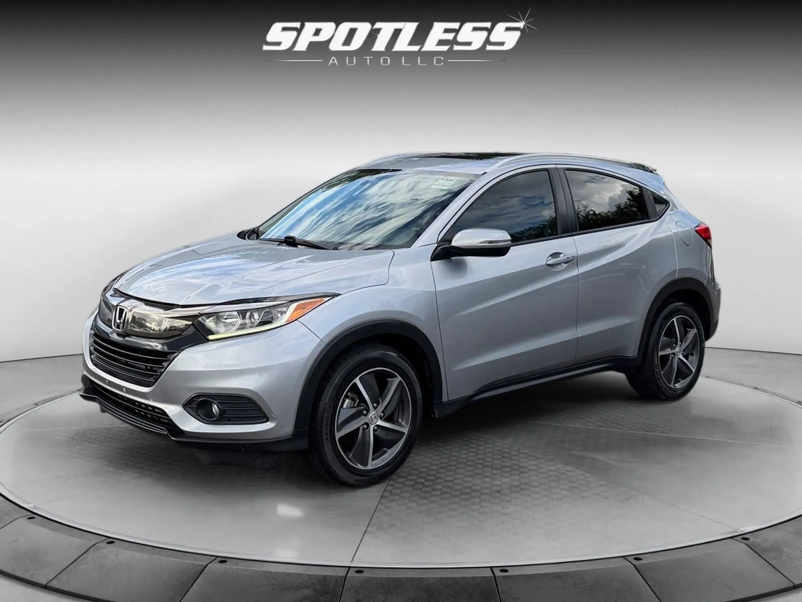 Silver 2022 Honda HR-V EX for sale in San Antonio, TX