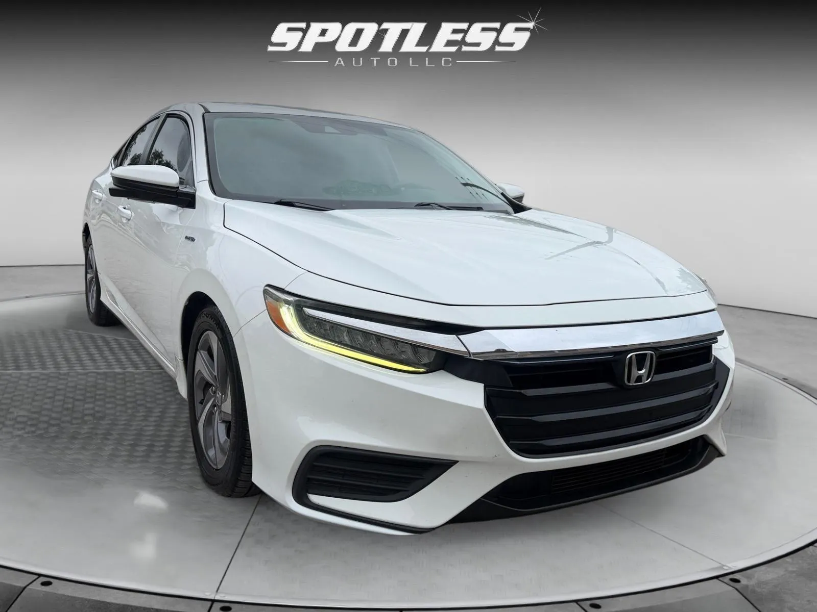 Honda Insight photo 11