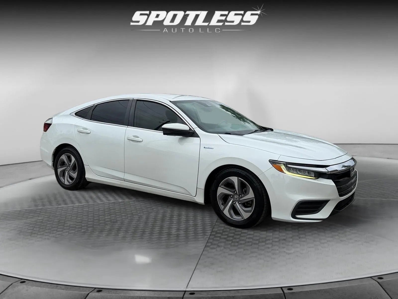 Honda Insight photo 9