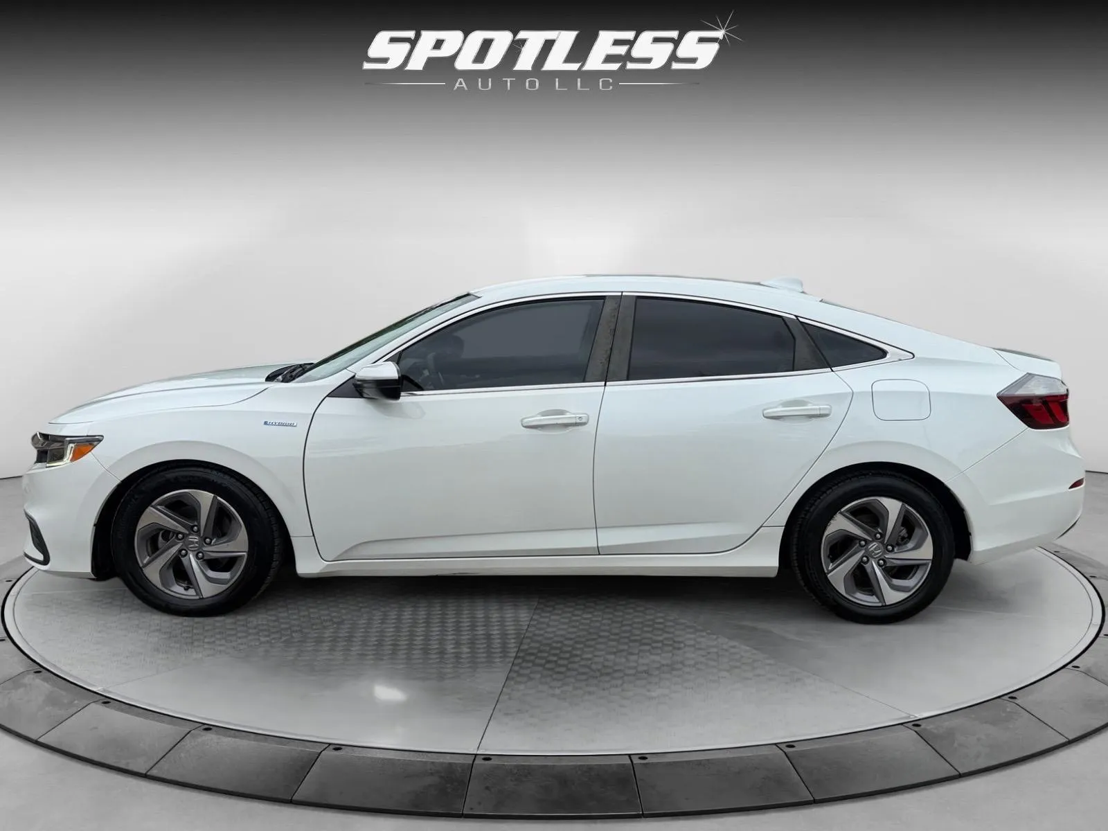 Honda Insight photo 4