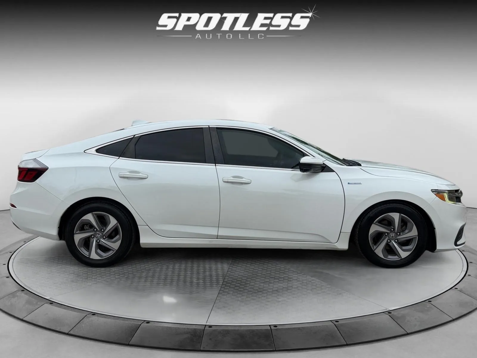 Honda Insight photo 8
