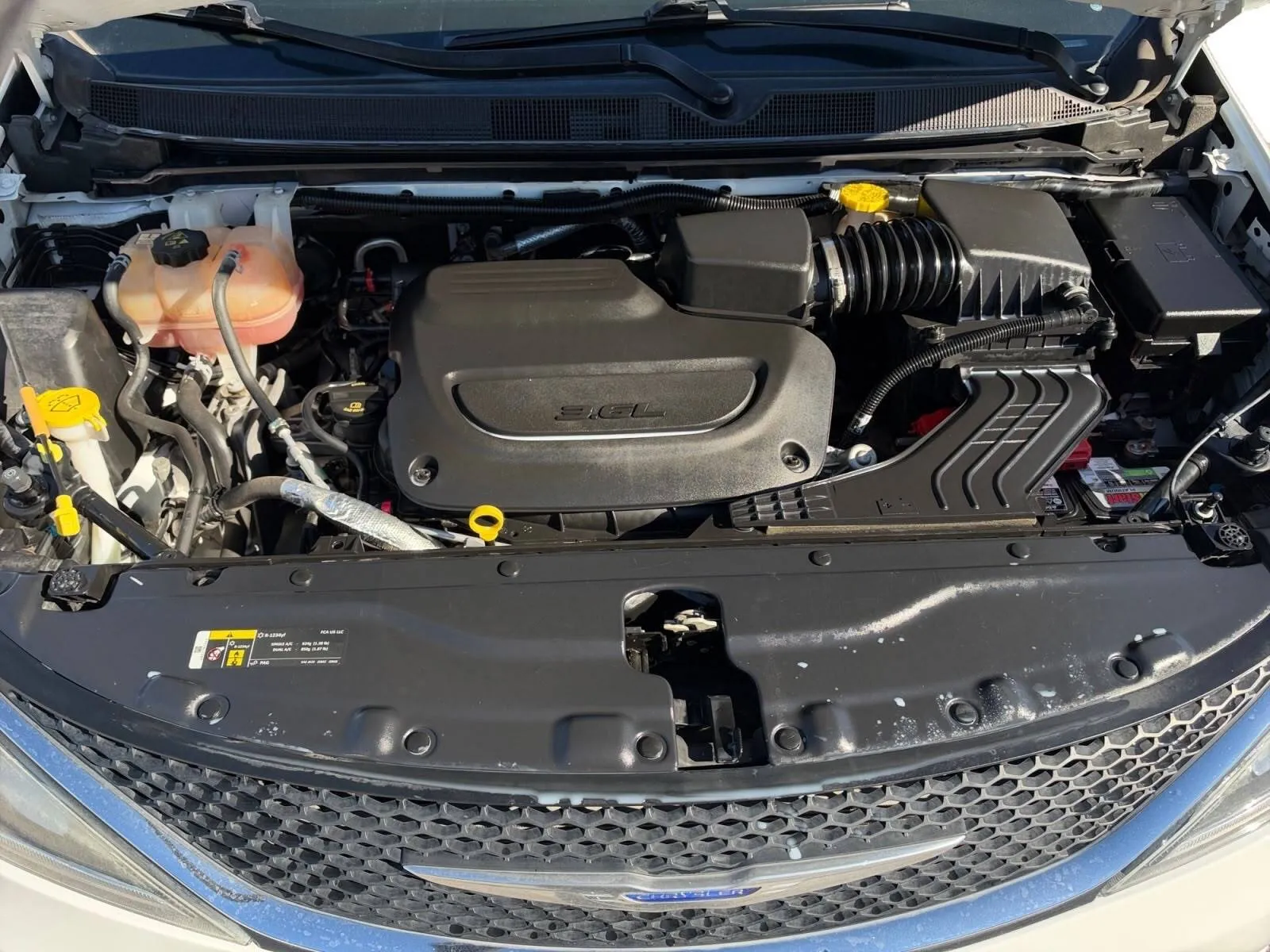 Chrysler Pacifica photo 17