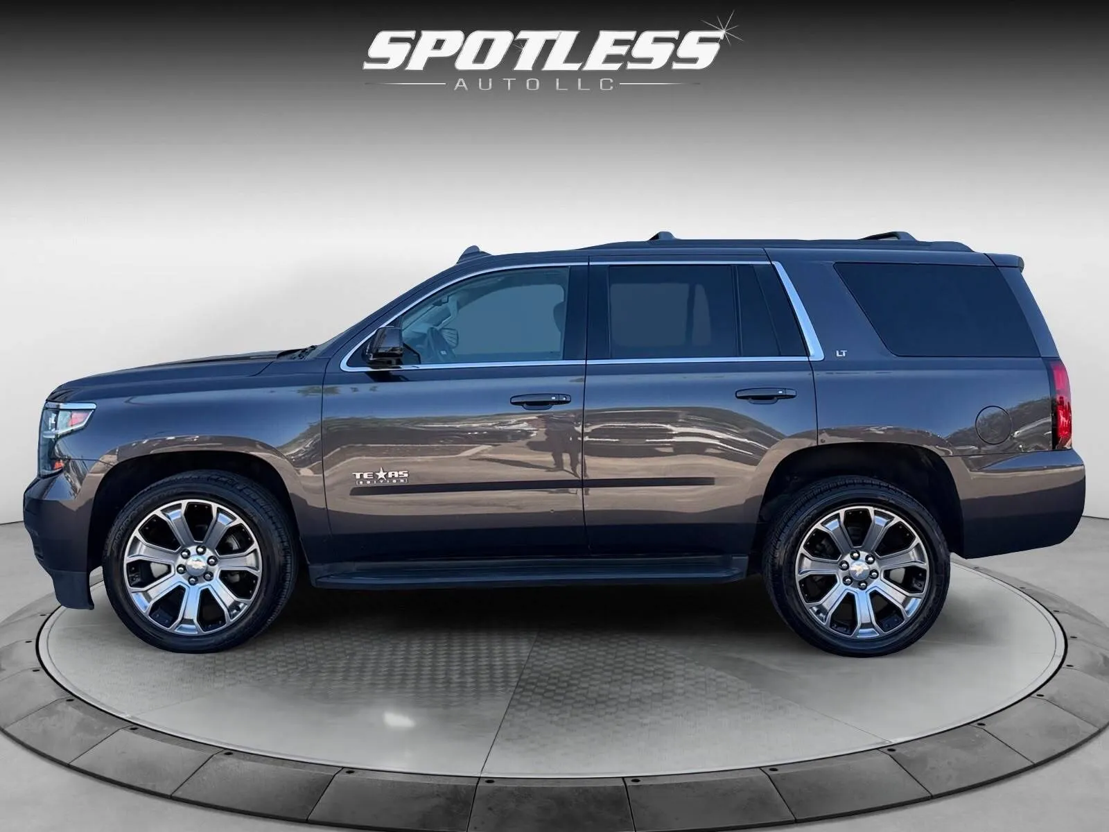 Chevrolet Tahoe photo 4