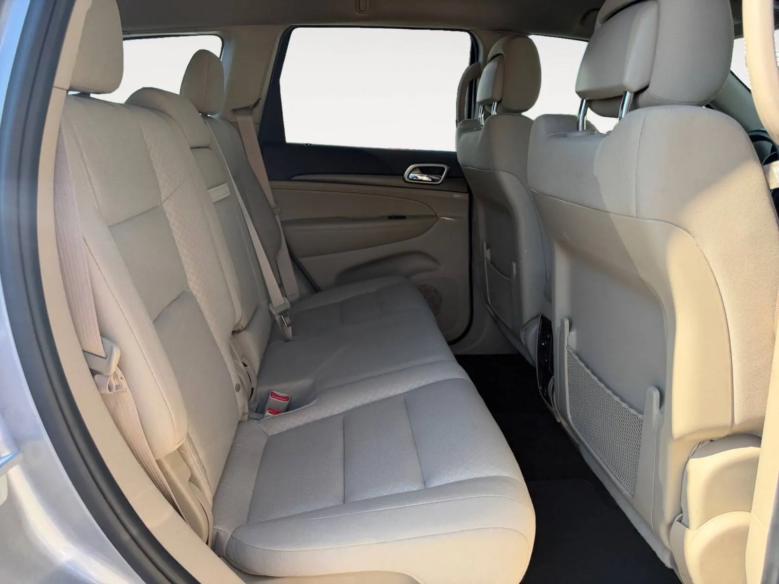 Jeep Grand Cherokee photo 22