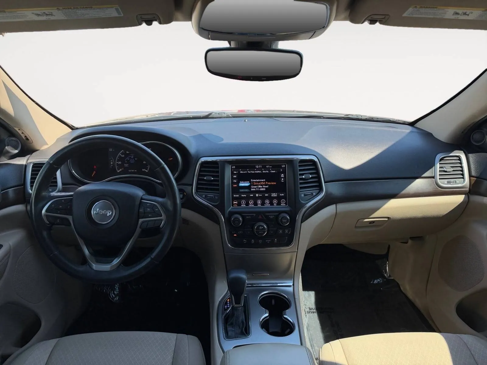 Jeep Grand Cherokee photo 21