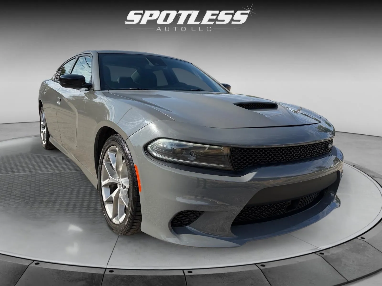 Dodge Charger photo 9