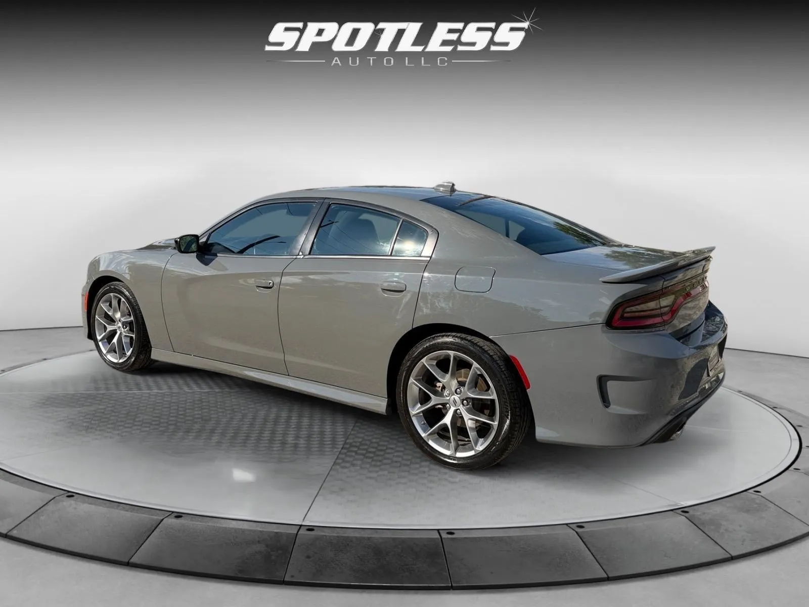 Dodge Charger photo 5