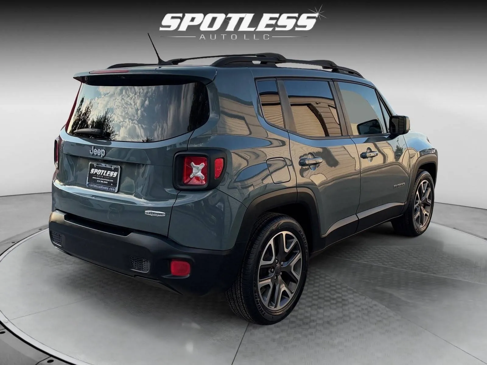 Jeep Renegade photo 7