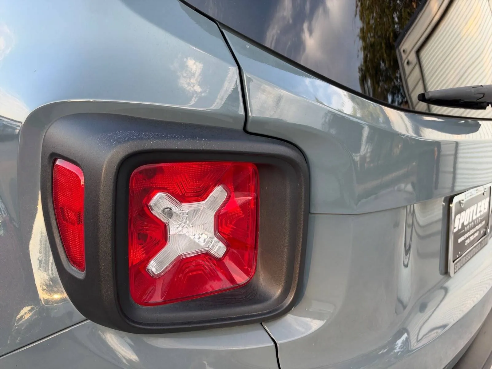 Jeep Renegade photo 13