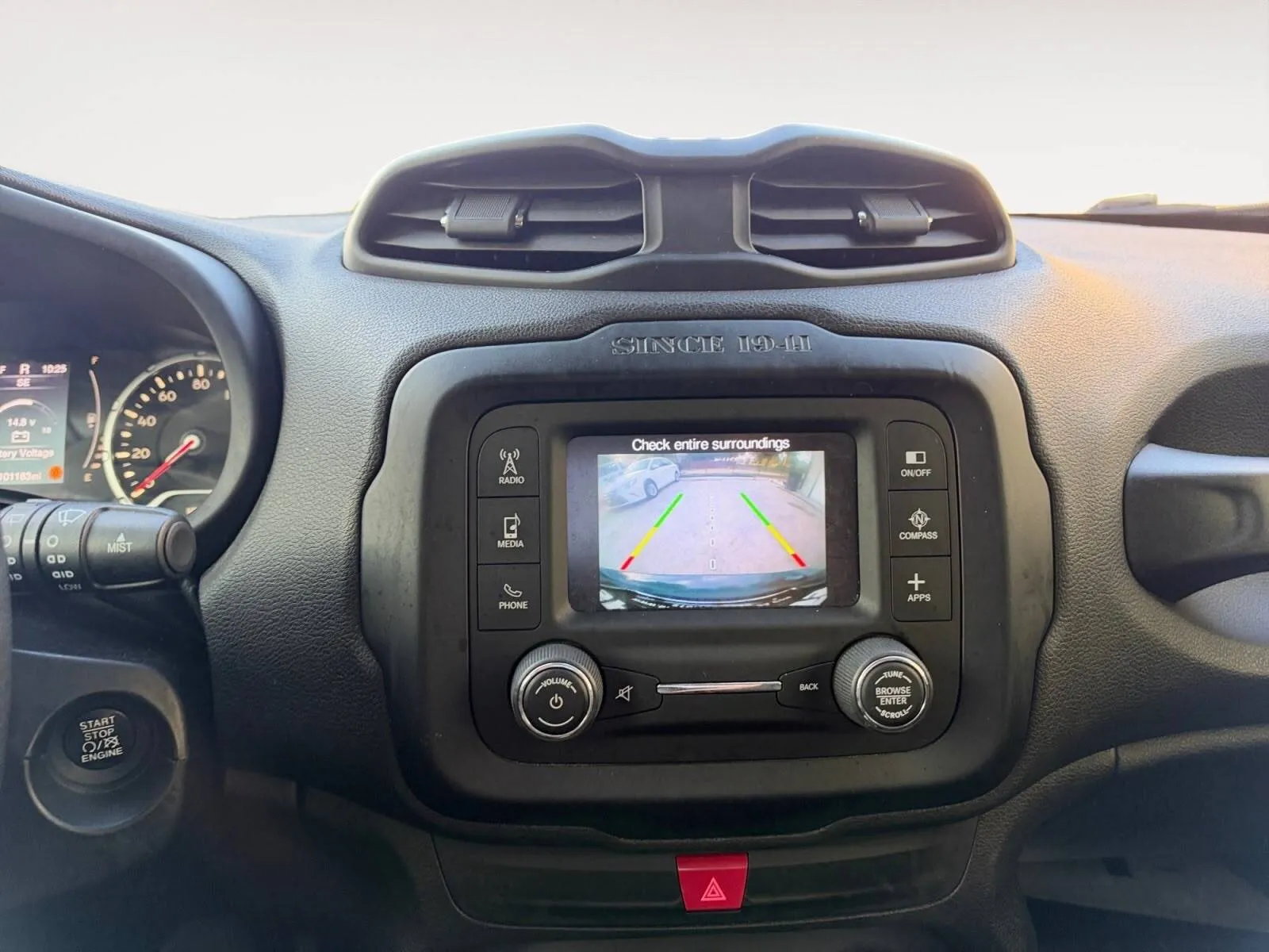 Jeep Renegade photo 27