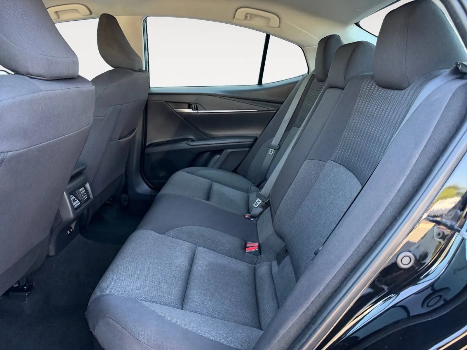 Toyota Camry photo 24