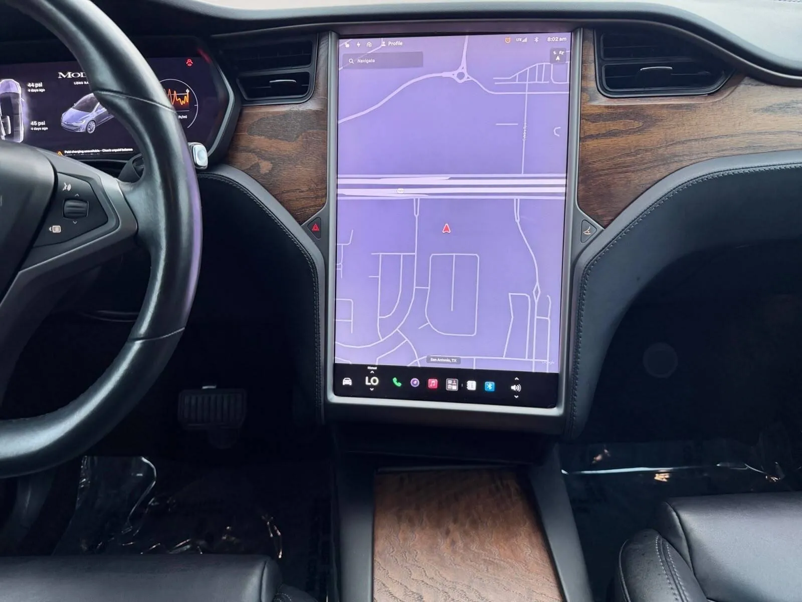 Tesla Model X photo 27