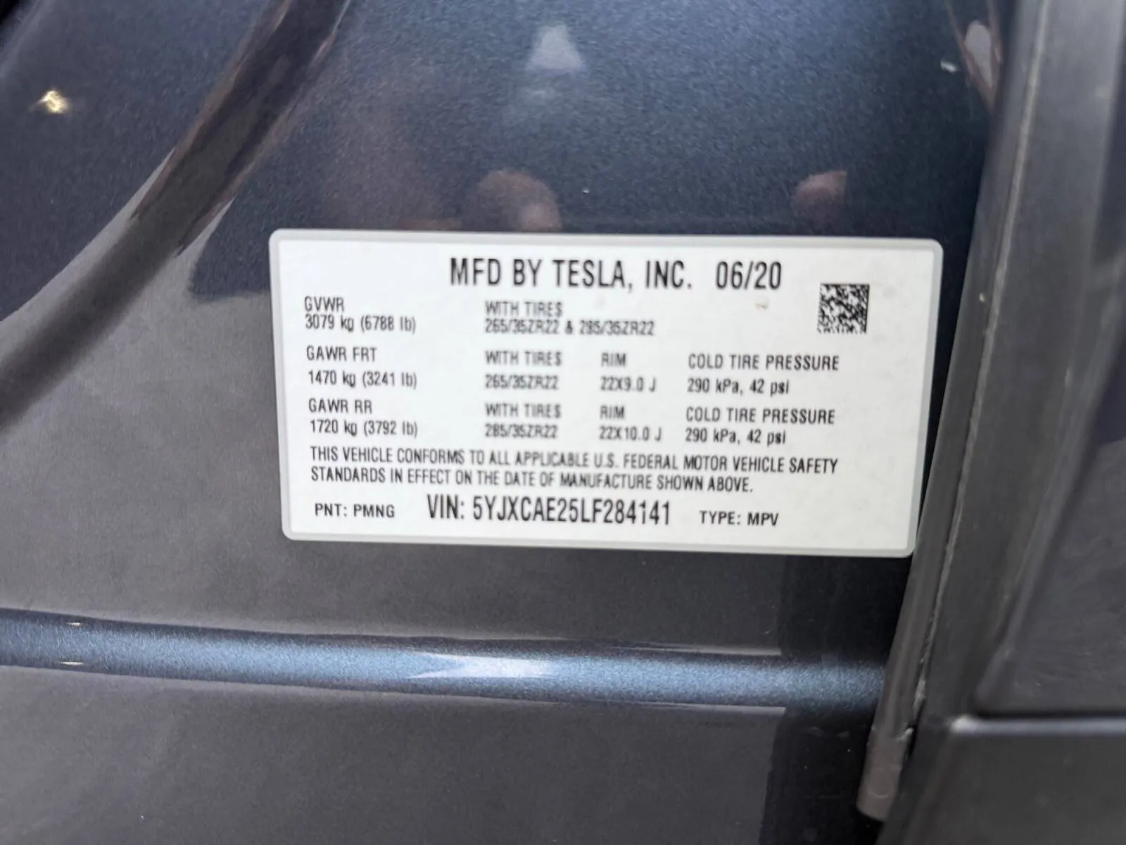 Tesla Model X photo 16