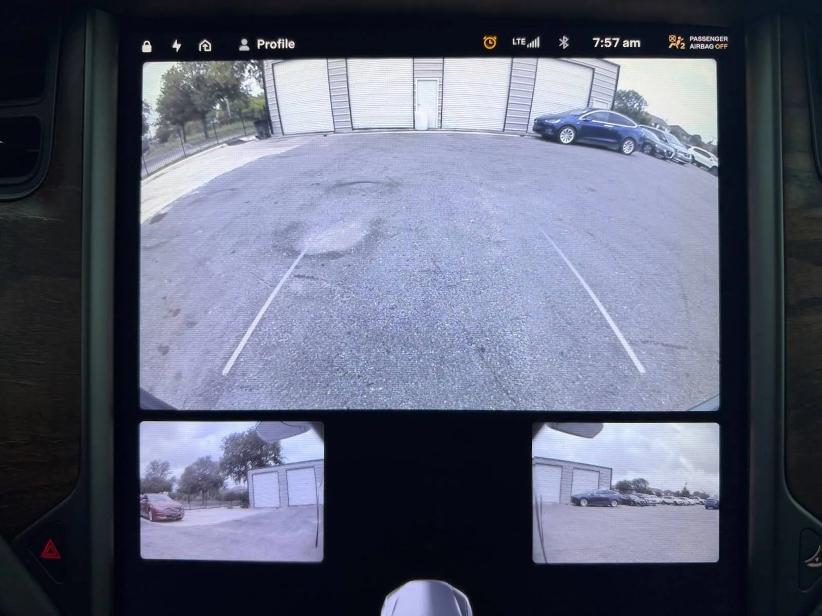 Tesla Model X photo 28