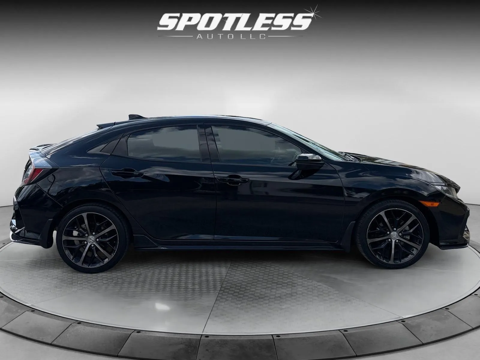 Honda Civic photo 8