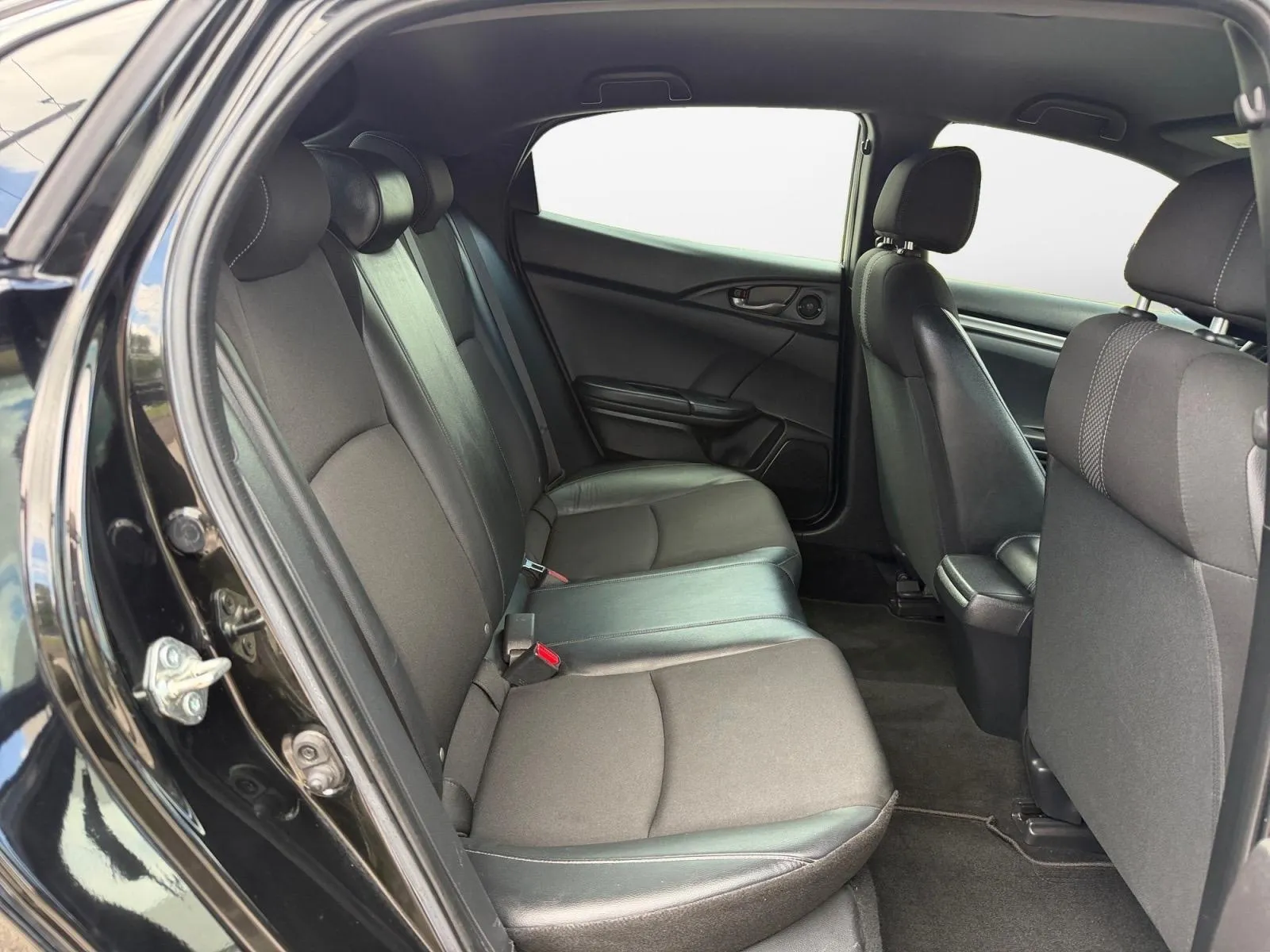 Honda Civic photo 23