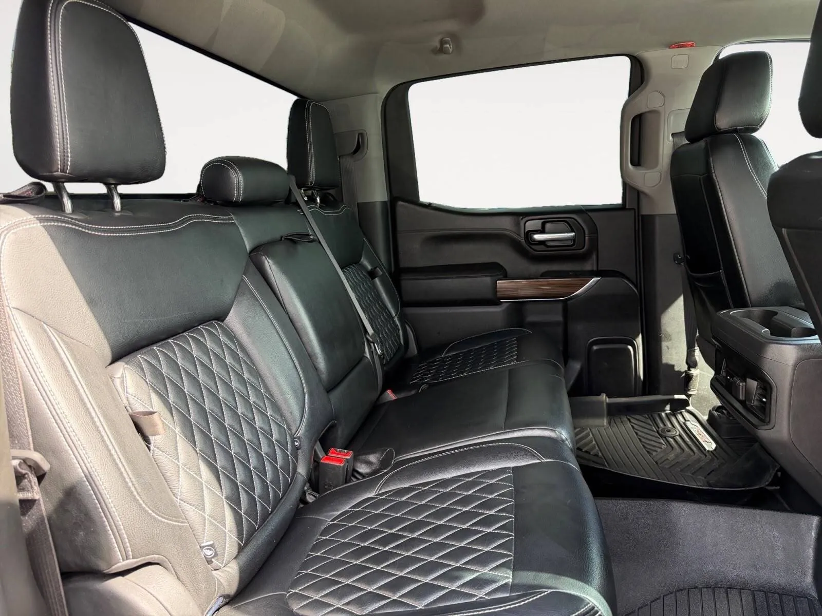 Chevrolet Silverado photo 23