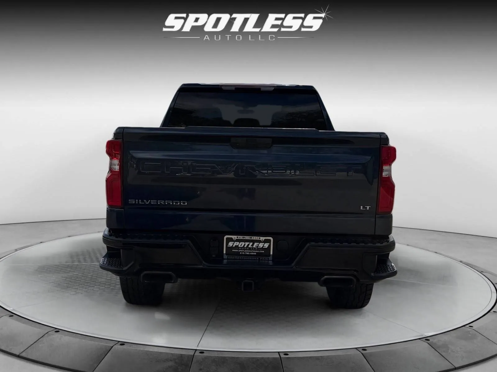 Chevrolet Silverado photo 6