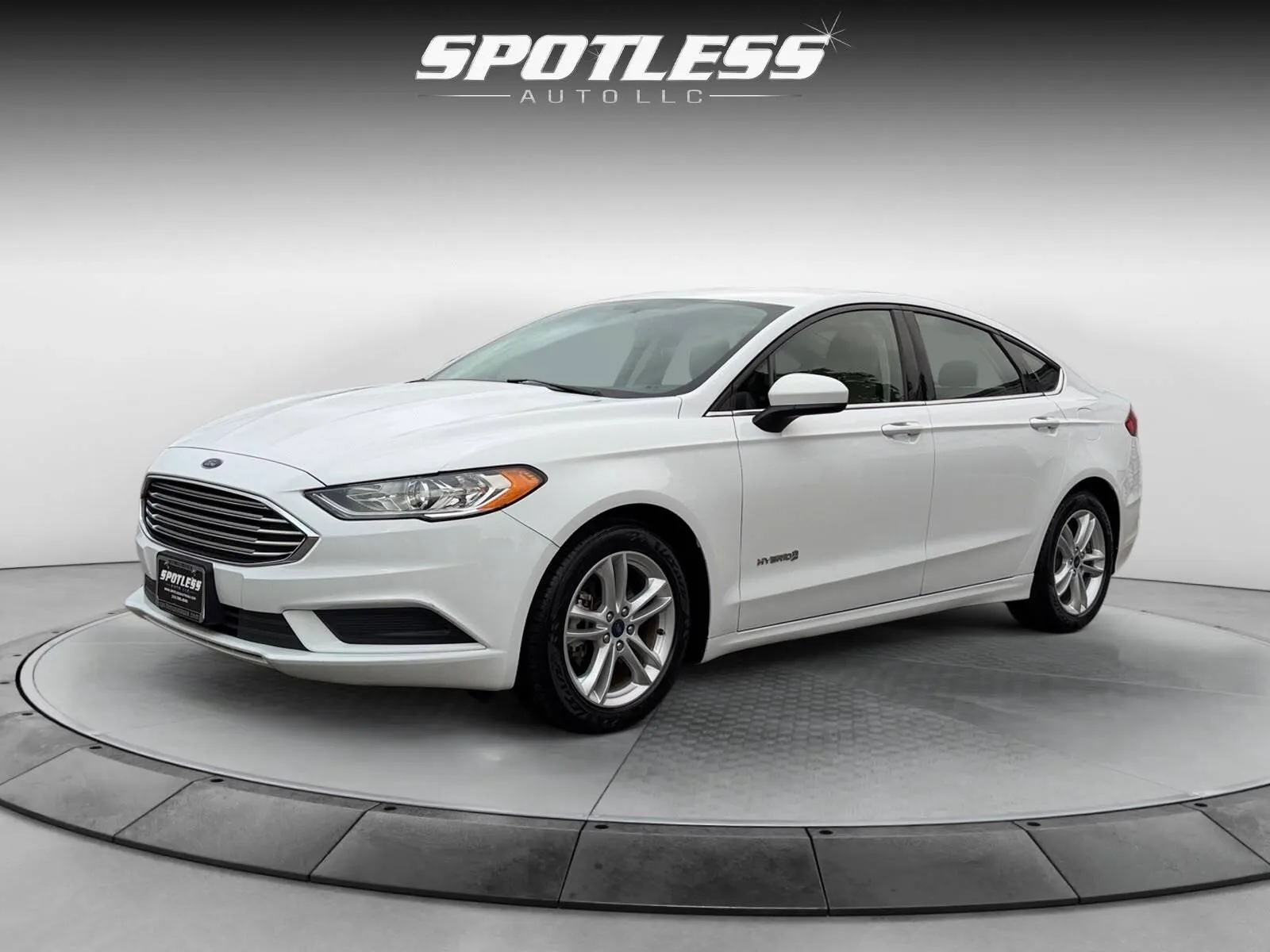 Ford Fusion photo 3
