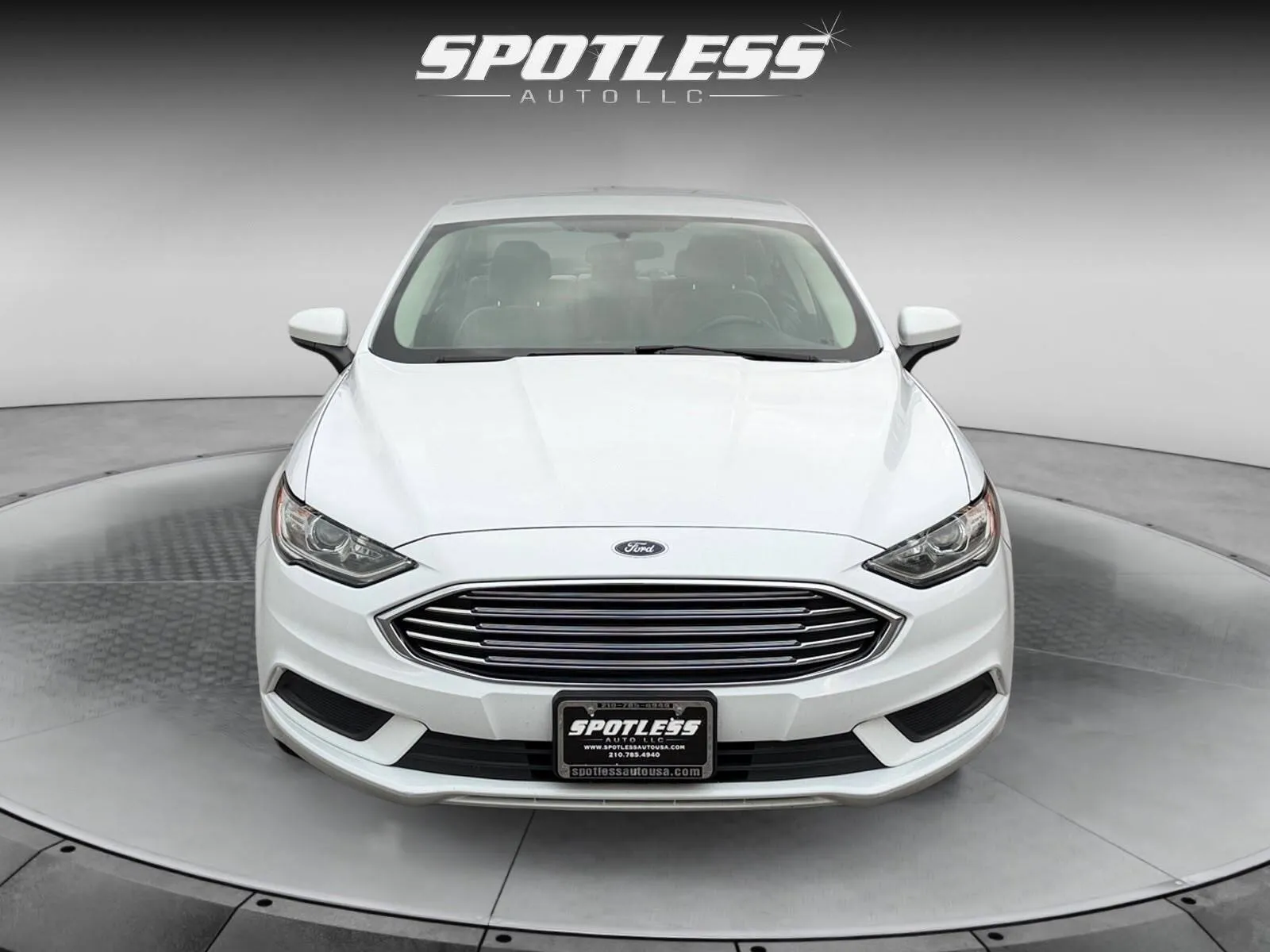 Ford Fusion photo 10