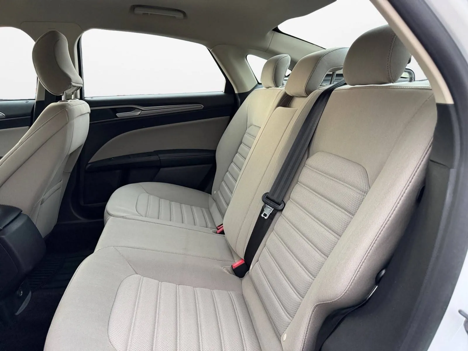 Ford Fusion photo 22