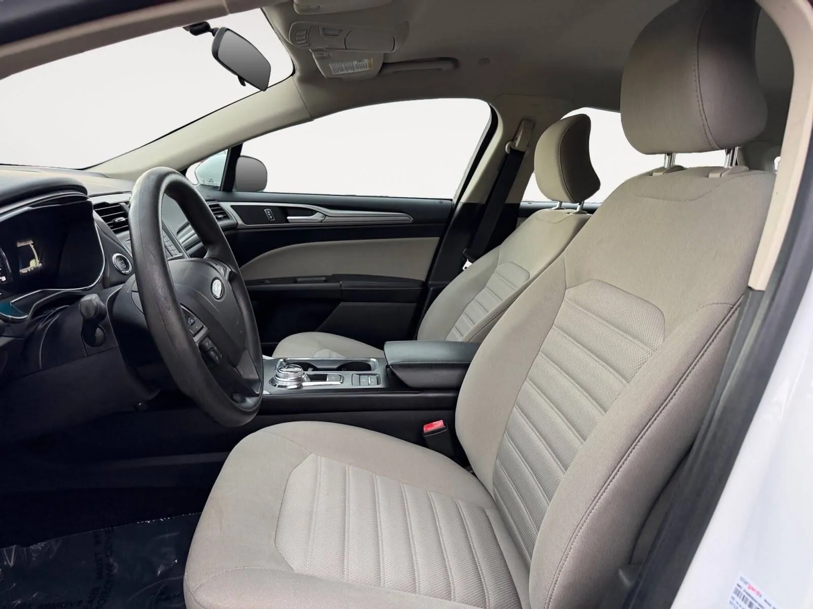Ford Fusion photo 19