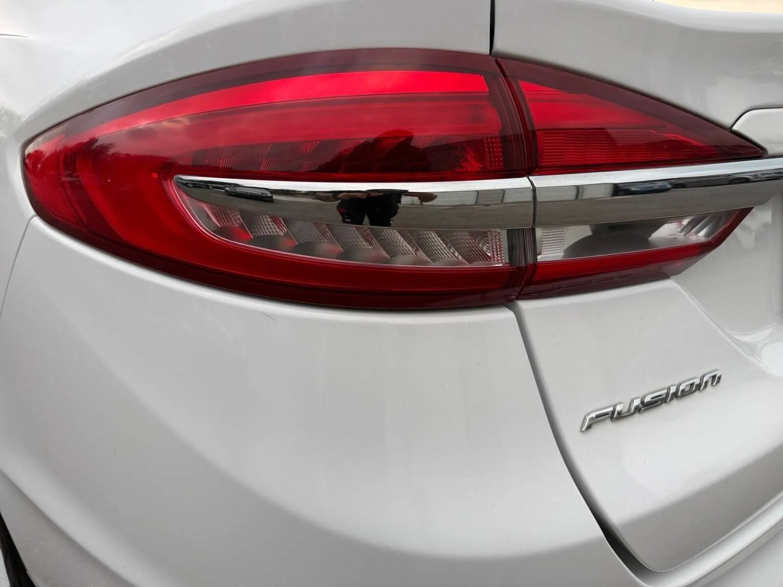 Ford Fusion photo 13