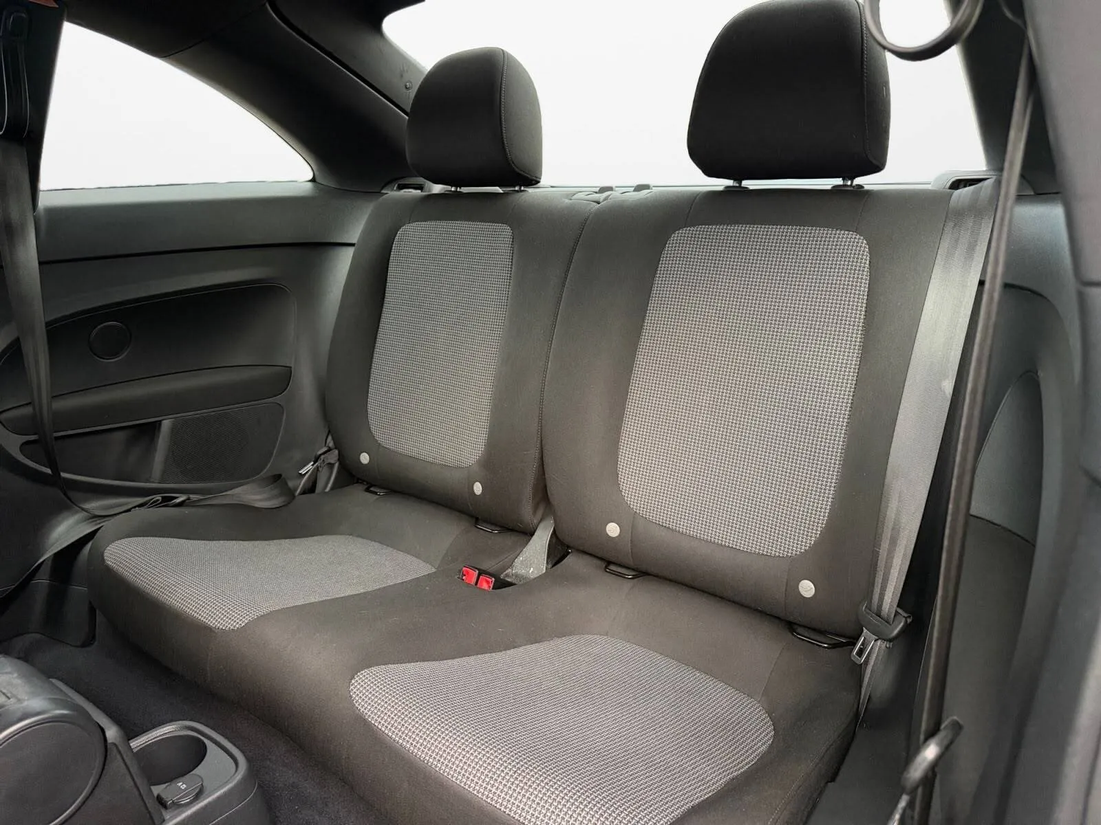 Volkswagen Beetle photo 22