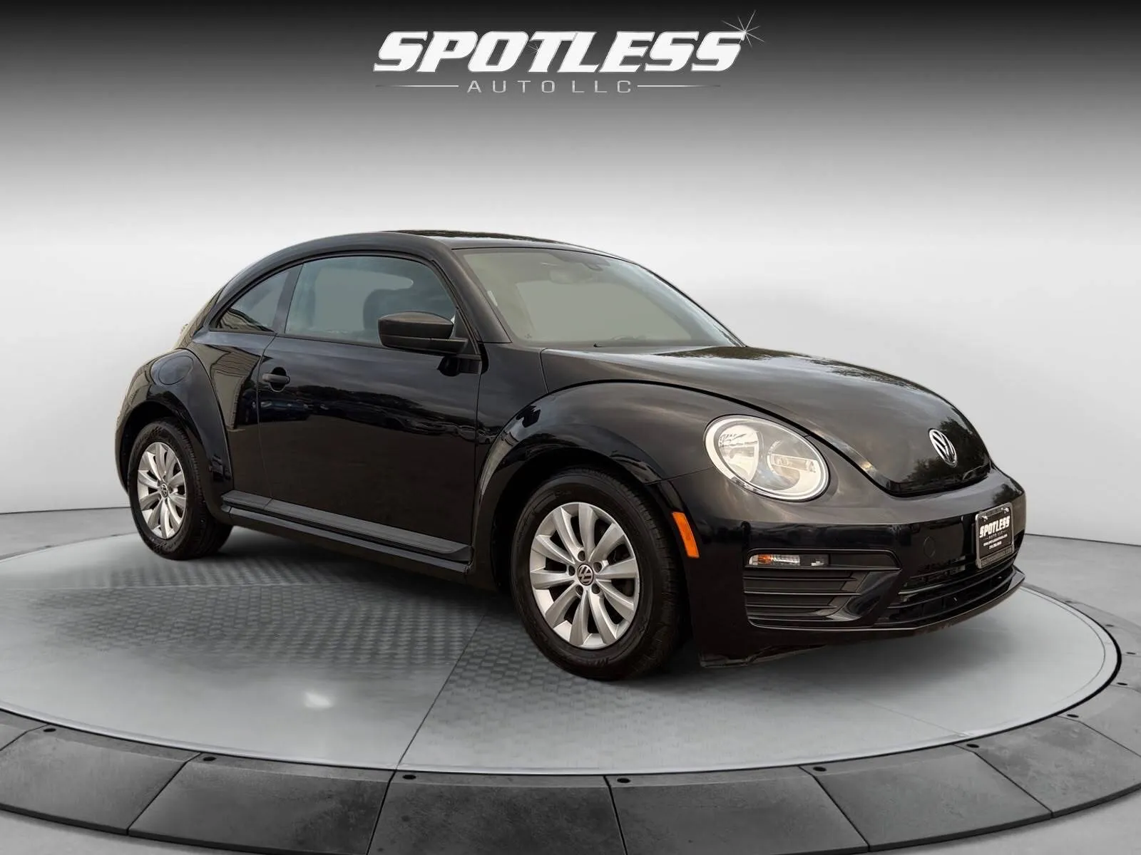 Volkswagen Beetle photo 11