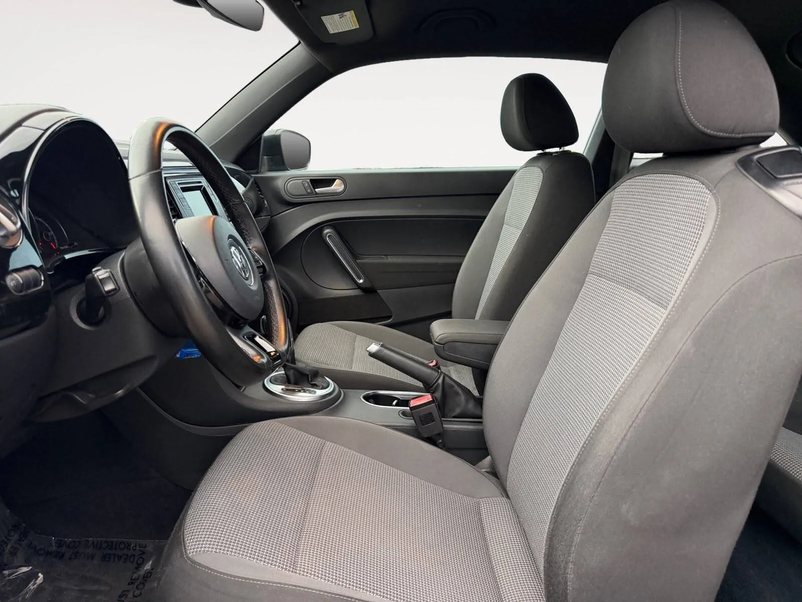 Volkswagen Beetle photo 19