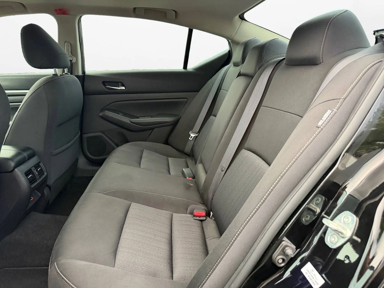 Nissan Altima photo 21