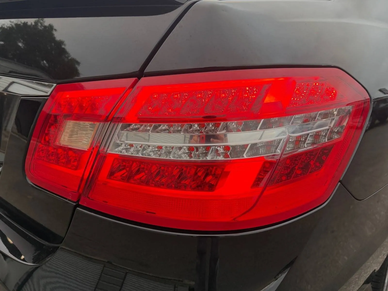 Mercedes-Benz E-Class photo 12